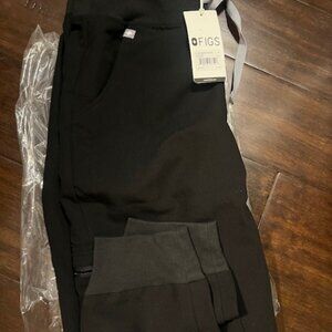 Figs Scrub pants and top sold together. Womens size Small in the color Black